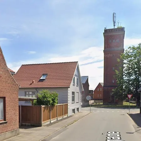 Hus Naer Billund Med Spabad, Have, Grill Og Privat Carport * Grindsted