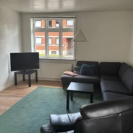 Hus Naer Billund Med Spabad, Have, Grill Og Privat Carport *
