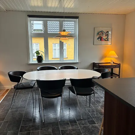 Hus Naer Billund Med Spabad, Have, Grill Og Privat Carport Daire *
